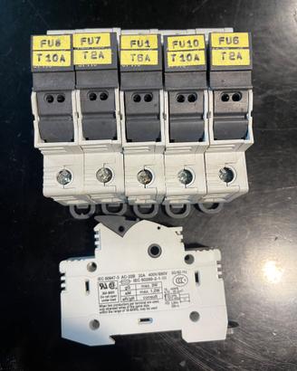 N° 6 PORTAFUSIBILI WOHNER AES 1x38, 10x38, 32A, 69