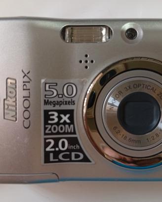 FITOCAMERA DIGITALE NIKON, leggi la discrezione ,