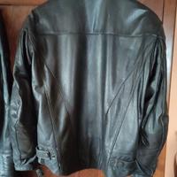 Tutta in pelle stile retrò