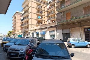 Locale Commerciale su via F. Accolla