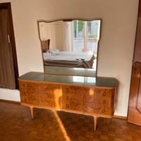 Armadio per camera con specchio