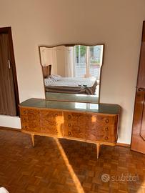 Armadio per camera con specchio