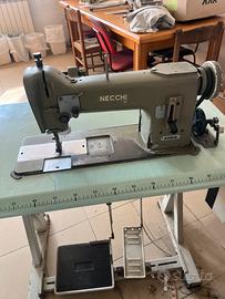 Macchina per cucire professionale Necchi