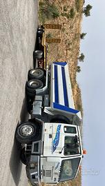 Camion Astra 3 assi ribaltabile