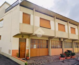 CASA INDIPENDENTE A PRATO