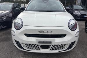 FIAT 600 Hybrid 145 CV DCT MHEV Icon