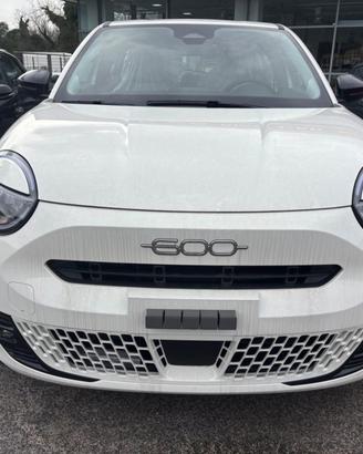 FIAT 600 Hybrid 145 CV DCT MHEV Icon