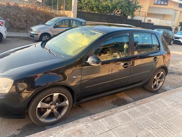 Golf 5.  1.9 tdi 2006