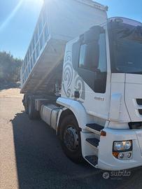 Autocarro Stralis 480 E5