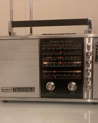 Radio Sanyo Transworld 18H 815 – vero vintage
