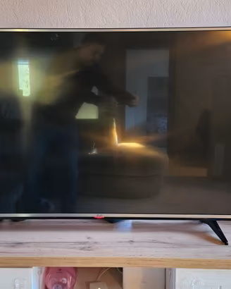 TV LG 55" 4K Ultra HD Smart TV – 55UH605V