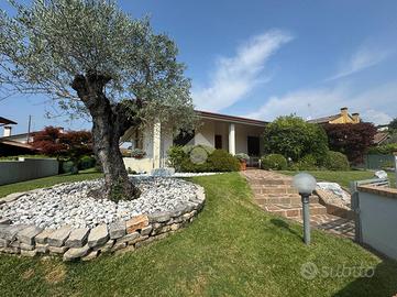 VILLA SINGOLA A VOLPAGO DEL MONTELLO