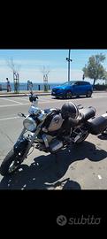 Moto BMW R850R