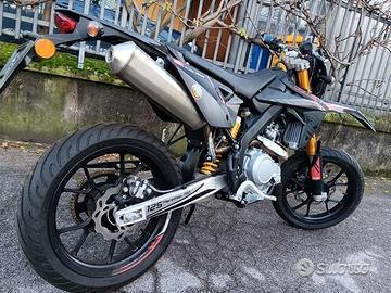 MOTARD Rieju MRT 125 M.MINARELLI A LIQUIDO