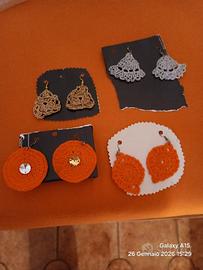 orecchini e ciondolo fatti all uncinetto