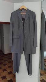Tailleur donna grigio chiaro