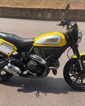 ducati scrambler flat track pro