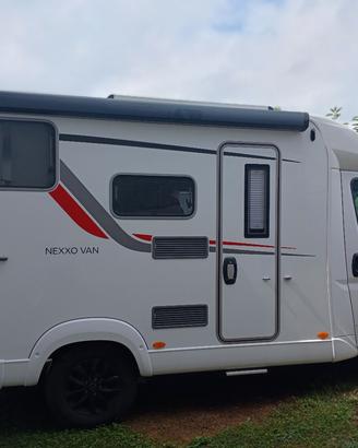 burstner nexxo van 590