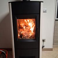 Stufa piazzetta E908 Steel a legna ventilata