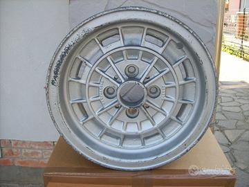 N. 1 Campagnolo Abarth 6x13 Fiat Abarth 850 1000 T