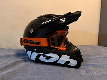 Casco moto airoh con visiera ktm