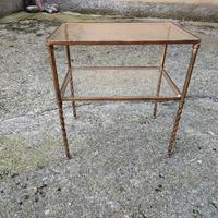 Tavolino in vetro e metallo