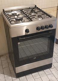 cucina a gas con  forno  beko 
