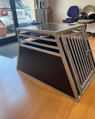 Cuccia per auto in alluminio