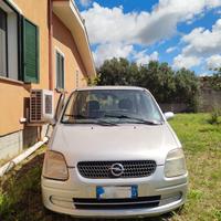 Opel Agila per pezzi di ricambio 