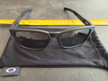 Occhiali da sole Oakley Mod. Catalyst  OO9272-03