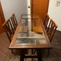 Tavolo legno con inserto in cristallo + sedie