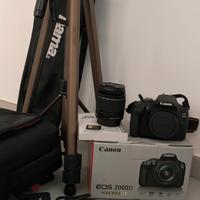 Canon EOS 2000D + accessori 