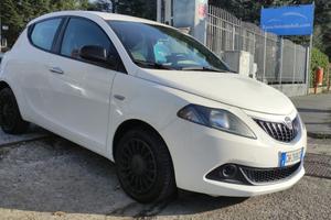 LANCIA Ypsilon 1.0 FireFly Hybrid ZERO ANTICIPO