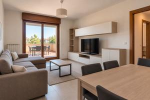 Trilocale con terrazzo in zona collegata