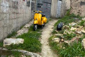 vespa R del 69 con libretto piccolo originale