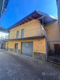 Appartamento di 68 m² con 3 locali e box auto a Ro