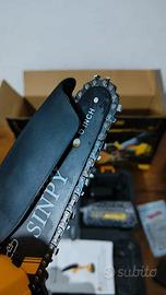 Mini motosega a batteria