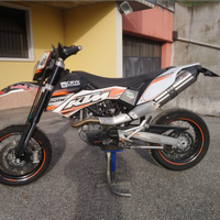 KTM 690 smc 2010