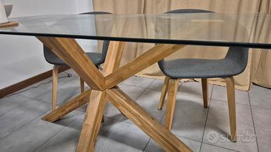 TAVOLO IN LEGNO MASSELLO DI ROVERE E VETRO TEMPRAT