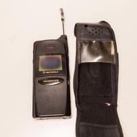 Telefono motorola antico