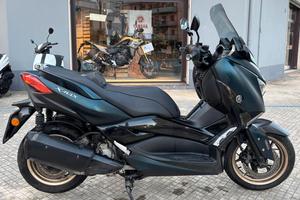Yamaha X-Max 300 TECH MAX