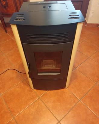 stufa a pellet Extraflame Dorina