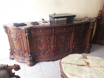 Sala in legno massello composta da 3 mobili 