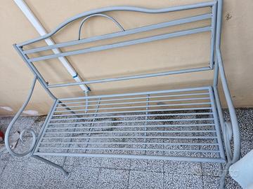 Panchina jn ferro trattato antiruggine.