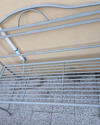 Panchina jn ferro trattato antiruggine.