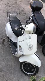 Vespa 300 GTS