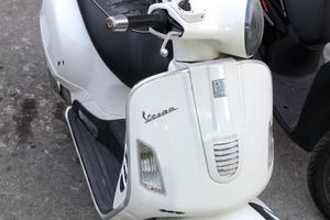 Vespa 300 GTS