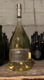Vino magnum bottiglia franciacorta