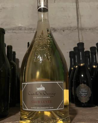 Vino magnum bottiglia franciacorta
