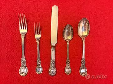 Servizio da 12/6 di posate d’argento 800 - 48 Pz
